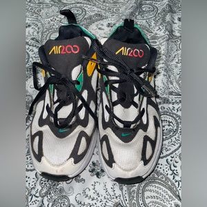 Nike Air 200 Kids Size 1Y White/Black Sneaker #AT5628-100